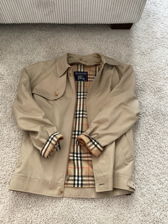 Burberry Other - Burberry Men’s Tan Trench Jacket with Signature Check Lining